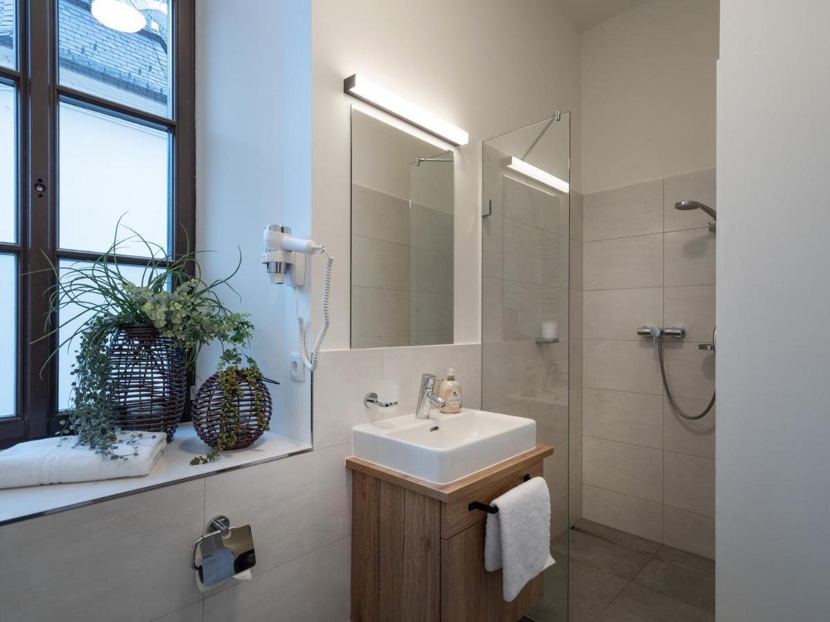 Kirchenwirt Woergl Hotell Exteriör bild