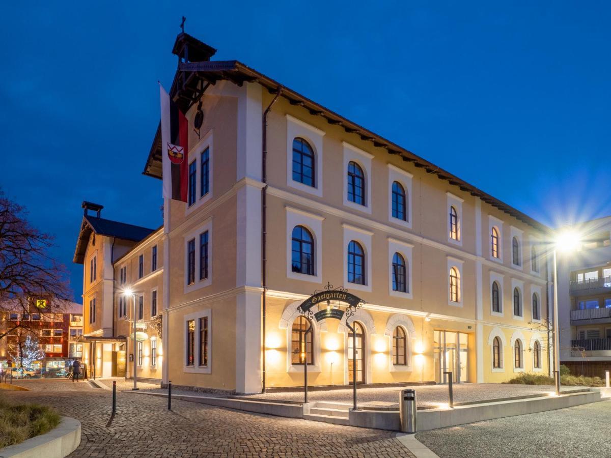 Kirchenwirt Woergl Hotell Exteriör bild
