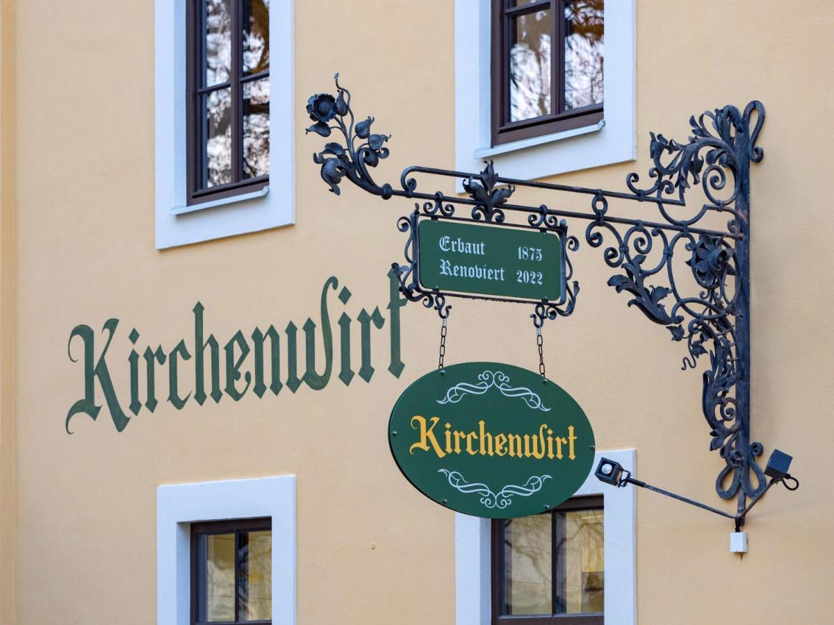 Kirchenwirt Woergl Hotell Exteriör bild