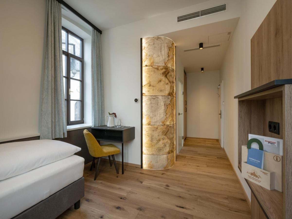 Kirchenwirt Woergl Hotell Exteriör bild